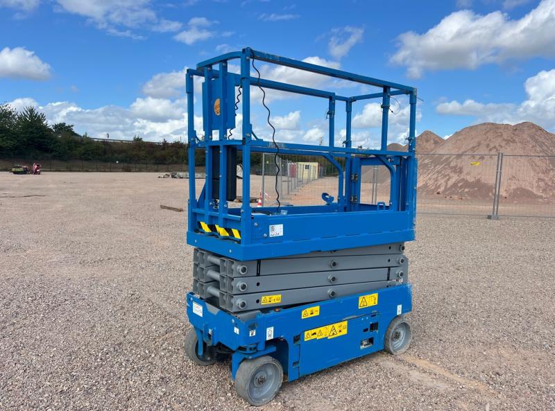 Xe nâng người Genie GS-1932 Scissor Lift